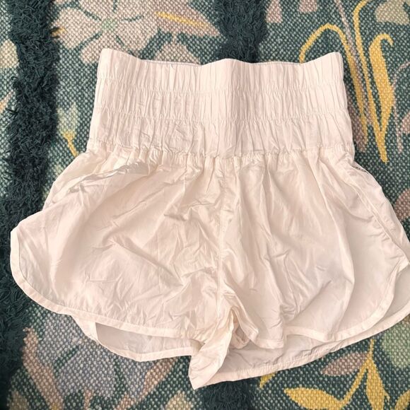 Free People White High Waisted Shorts Medium - Picture 1 of 3